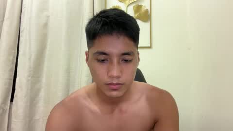 SECRET online show from March 1, 1:26 pm