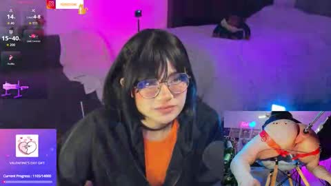 Nixy Crow online show from February 3, 6:22 am