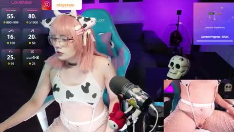 Nixy Crow online show from November 8, 3:42 am