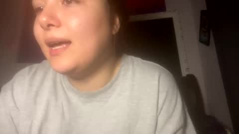 Snapshot of xocrybaby chatting on December 7, 6:54 pm xocrybaby online show from December 7, 6:54 pm