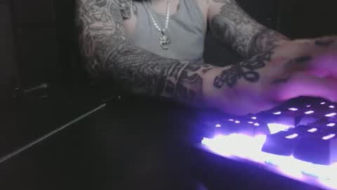 xoxossdfm8894982459 online show from November 15, 4:27 am