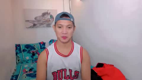 xsebastian19 online show from December 16, 11:44 pm