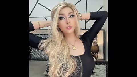 xsexysucker online show from June 23, 2:08 am