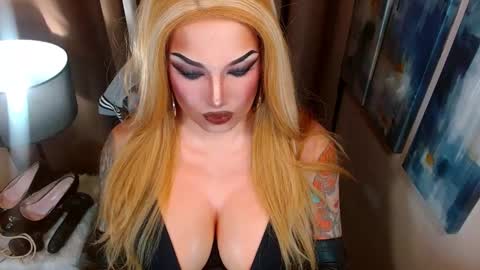 Cattaleya online show from November 30, 7:48 am