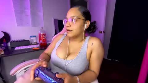 xStarGazingx online show from April 17, 6:38 am