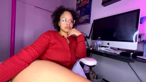 xStarGazingx online show from November 7, 7:55 am