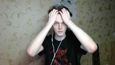 traqqq online show from March 23, 8:03 pm