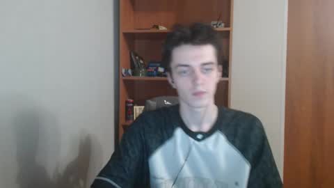 traqqq online show from November 12, 9:17 pm