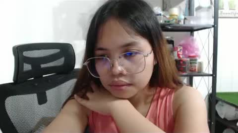 Snapshot of xxana_pinay_26xx chatting on February 2, 11:42 pm xxana_pinay_26xx online show from February 2, 11:42 pm