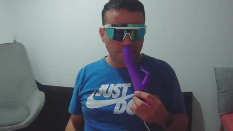 angel online show from November 11, 2:25 am