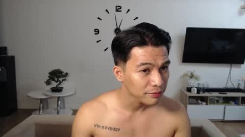 Sam online show from January 8, 8:29 pm