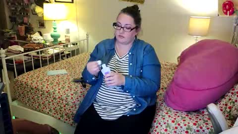 Strawberry Jane online show from March 24, 3:23 am