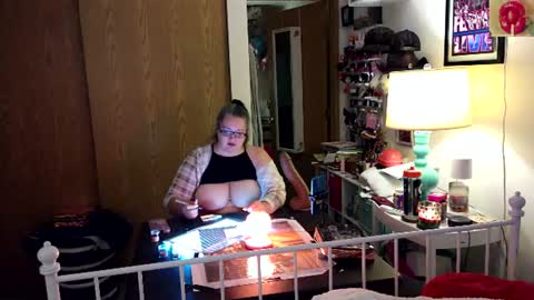 Strawberry Jane online show from June 25, 5:12 am