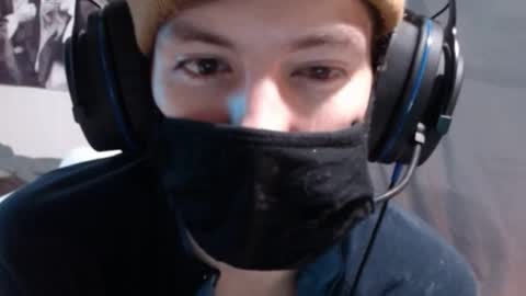 Snapshot of xxwhitefoxx chatting on September 25, 10:22 am David Fox online show from September 25, 10:22 am