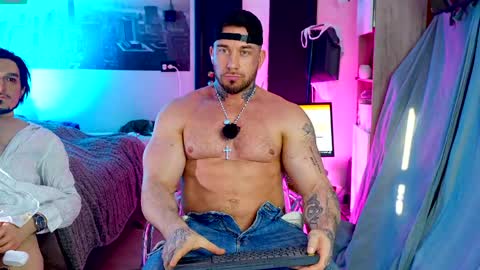     online show from April 18, 3:36 pm