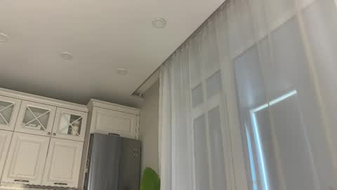 xxx_leila online show from April 1, 9:21 am