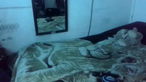   LILI  online show from October 28, 8:54 pm