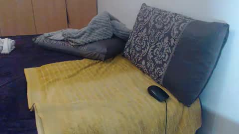 Ayanda online show from October 21, 6:22 pm