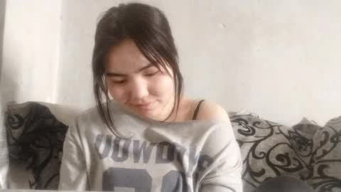 xxxcutekittyx online show from April 3, 8:10 am