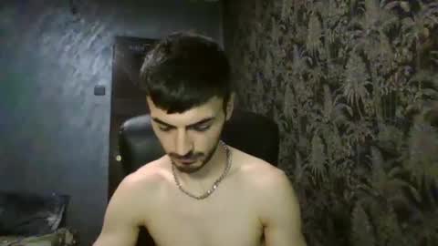 xxxdonpuiuuxxx online show from February 14, 4:41 pm