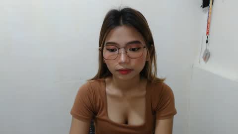 inday pinay online show from December 10, 3:33 pm