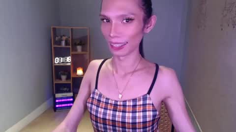 Your Princess Yums online show from March 3, 8:00 pm