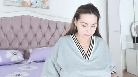 Elvira online show from February 15, 6:26 am