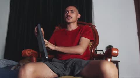 Kev online show from February 24, 8:14 pm