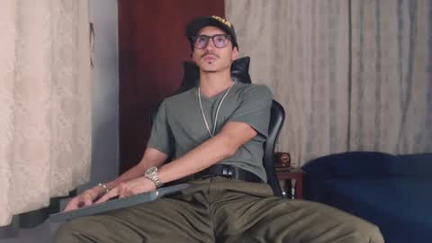 Kev online show from October 5, 7:54 pm