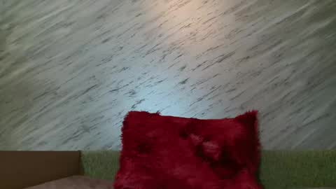 Lola online show from March 3, 2:49 pm