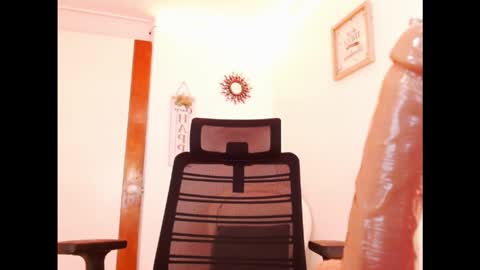 dolcesasha  online show from October 24, 3:35 pm