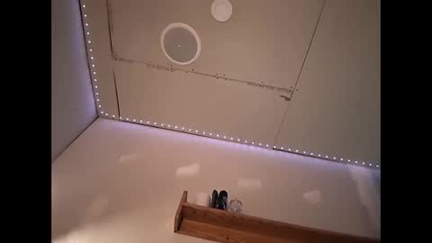 Xzbib online show from January 1, 1:59 pm