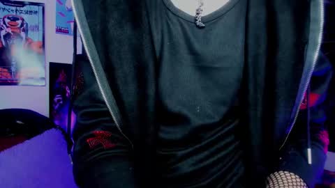 xzerox_ online show from December 19, 10:16 pm