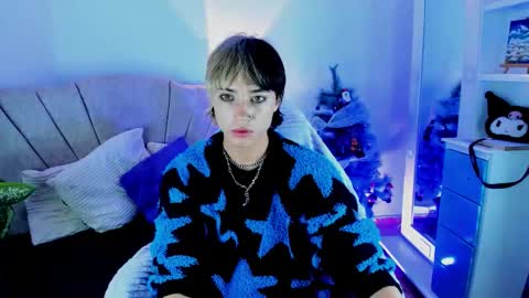 xzerox_ online show from December 3, 3:34 pm