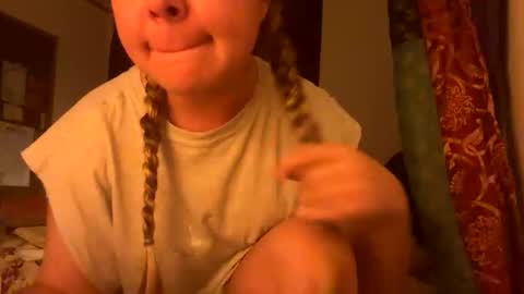 yagirlpeachezzz online show from February 27, 7:12 am