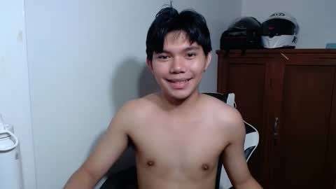 Eian online show from November 26, 9:00 pm