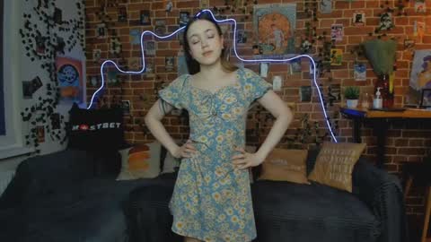 Snapshot of yami_yami_yami chatting on December 11, 2:00 pm Mia and Andry online show from December 11, 2:00 pm