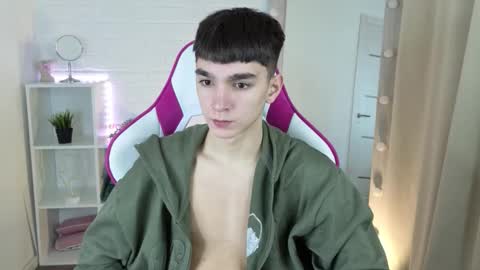 yamitwink online show from November 20, 5:28 am