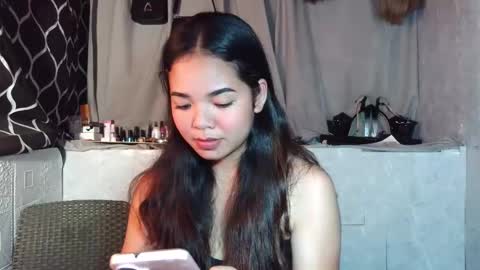 YANA online show from April 6, 2:51 pm