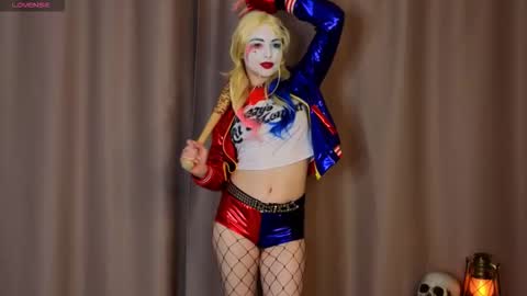 Kate online show from October 31, 1:22 pm