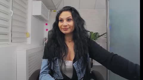 Yara online show from November 24, 4:33 am