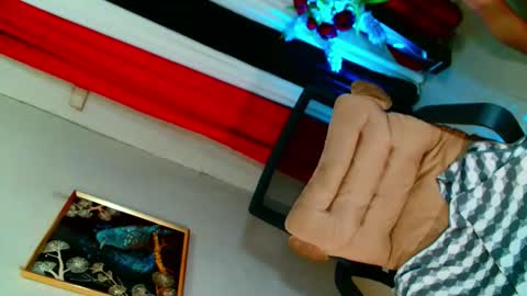 miss yasii online show from October 23, 6:42 pm