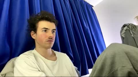 yayay333 online show from February 25, 9:40 pm