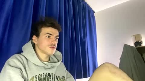 yayay333 online show from April 9, 9:42 pm