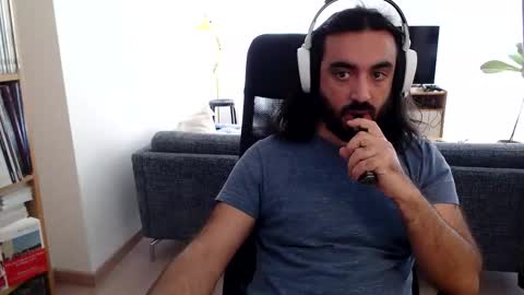 yeeaahoo online show from October 13, 8:49 am