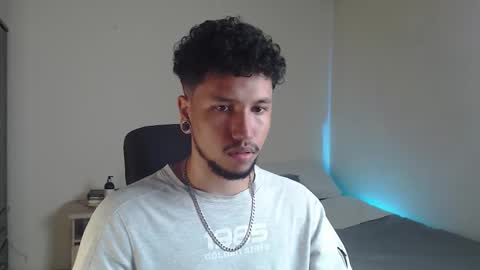 yeff online show from October 18, 5:33 am