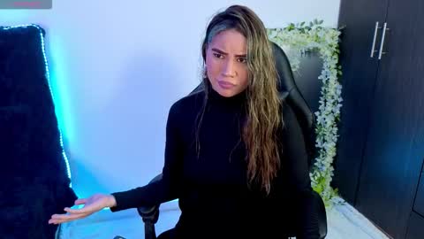 Yeli Amber online show from February 13, 2:15 am