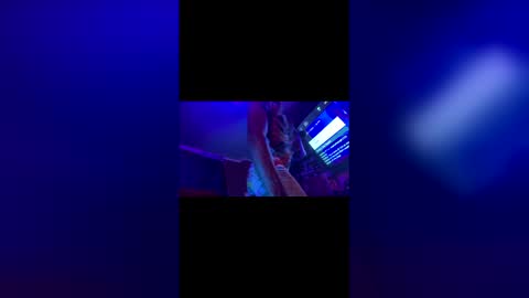 Ella Ts online show from April 2, 4:42 am