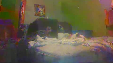 yellow5hero online show from April 29, 11:59 am