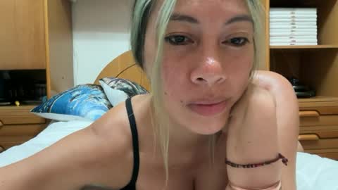 yenlo01 online show from July 13, 7:28 pm